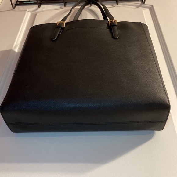 Michael Kors Jet‎ Set Large Travel NS Saffiano Tote in black gold - Picture 3 of 16